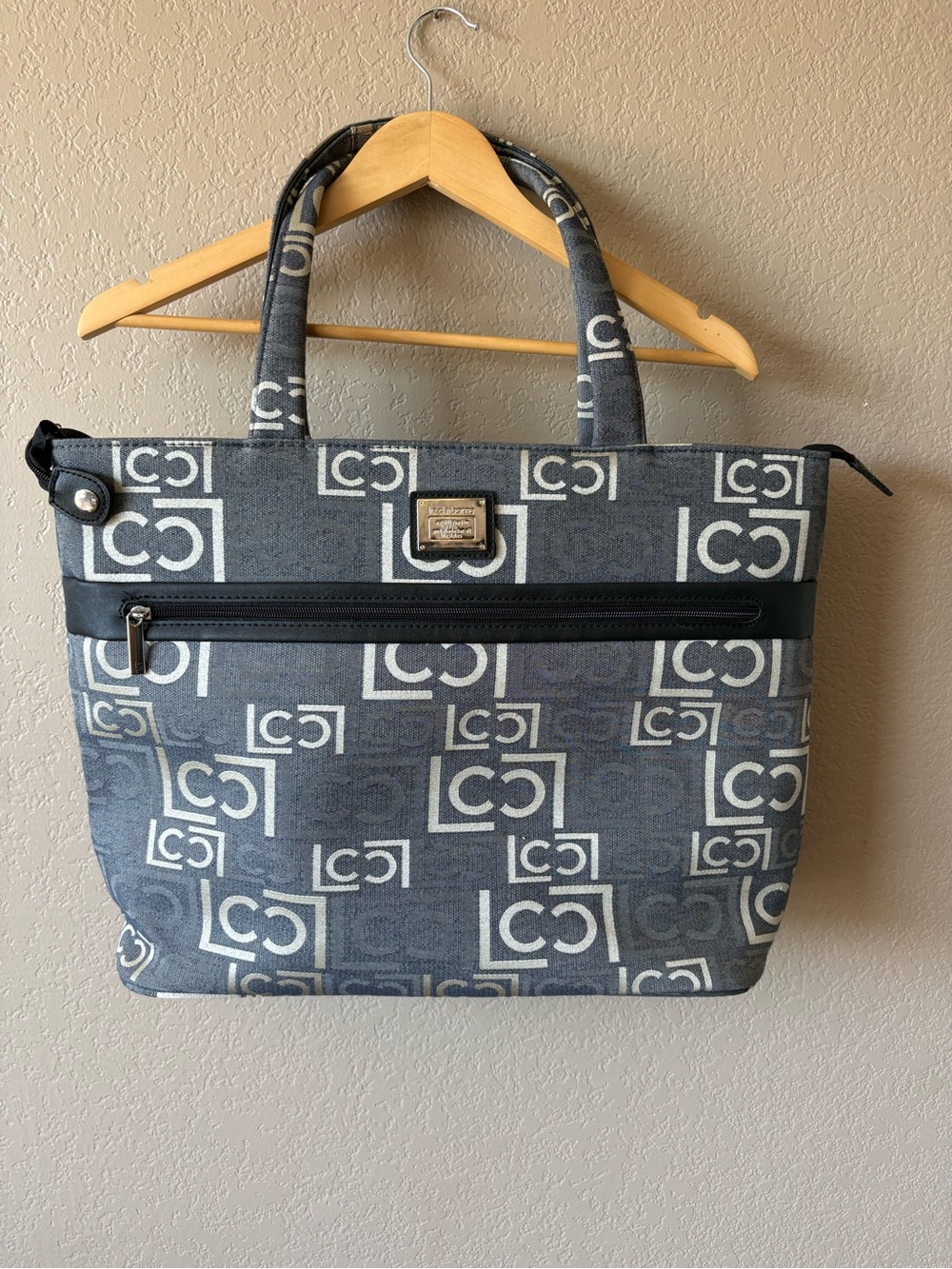 Liz Claiborne Extra Large Tote Bag Canvas Travel Purse Logo